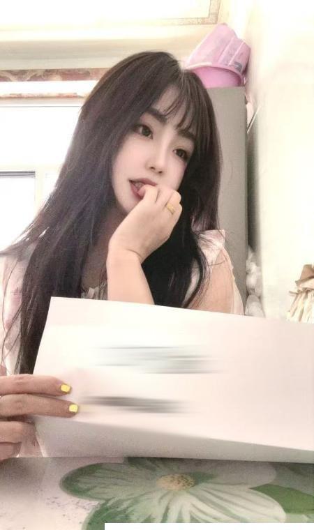 服务系美女小久