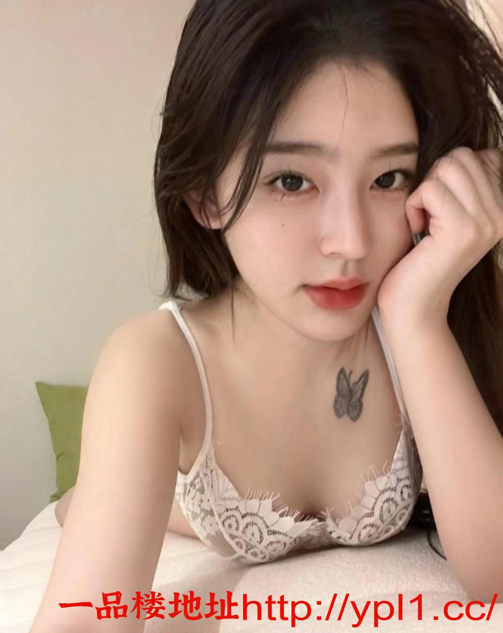 白骚高挑的小姐姐