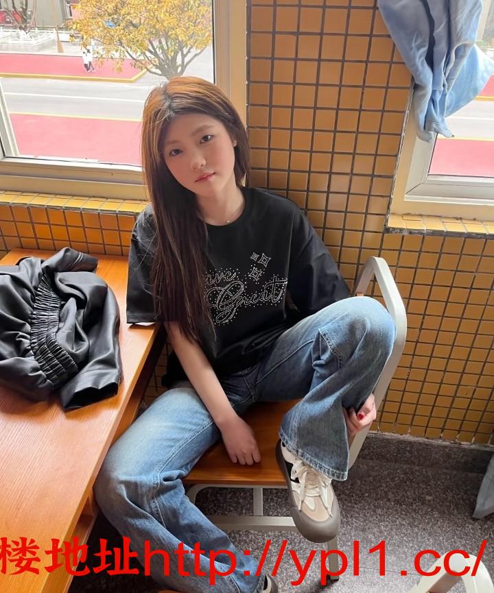 丰满高挑情趣服务一绝（可外出）