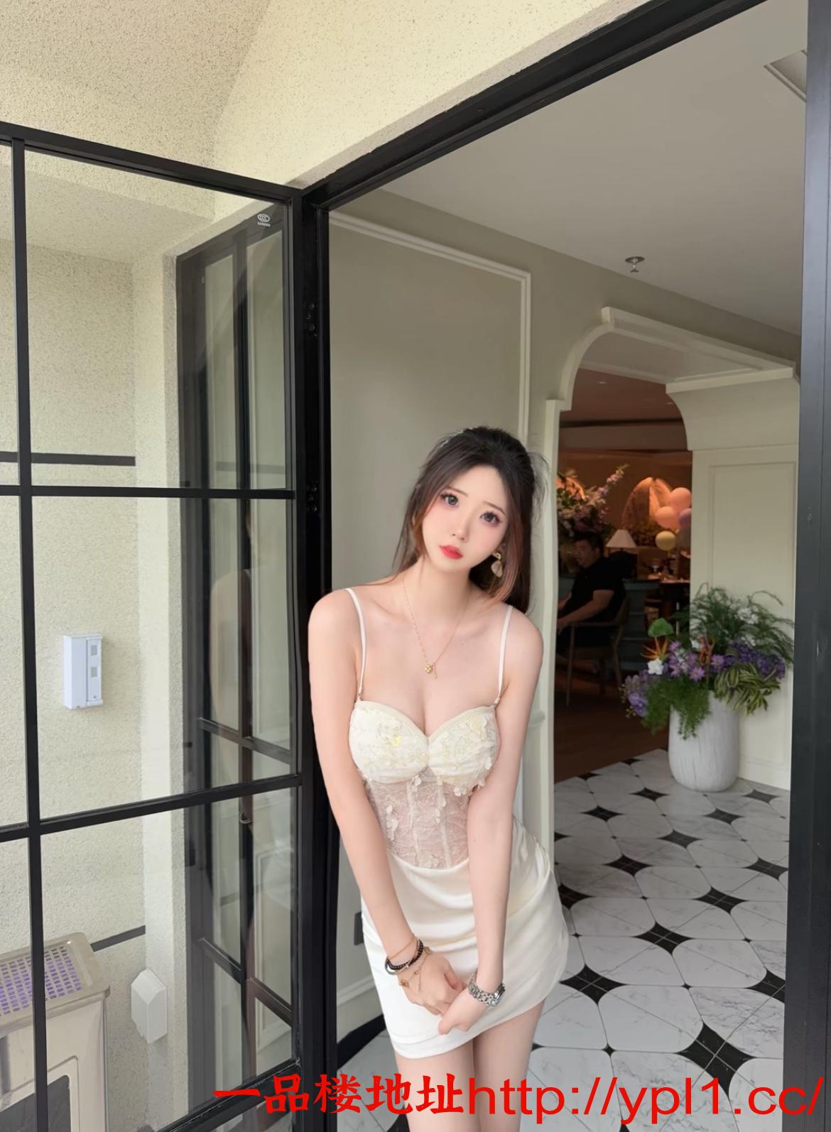 兼职玲珑奶C女大