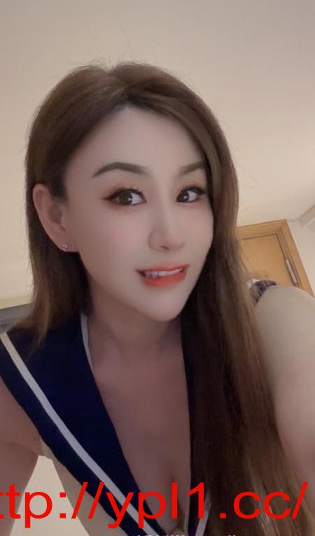 娇艳诱人美腿少妇