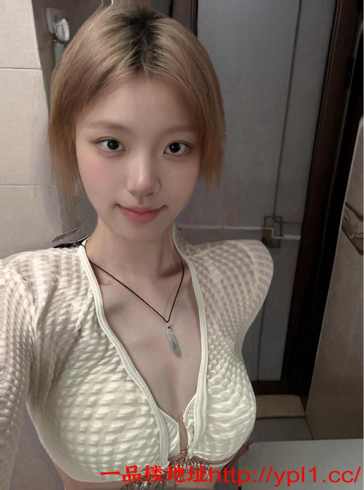 00后暑假兼职御姐身材