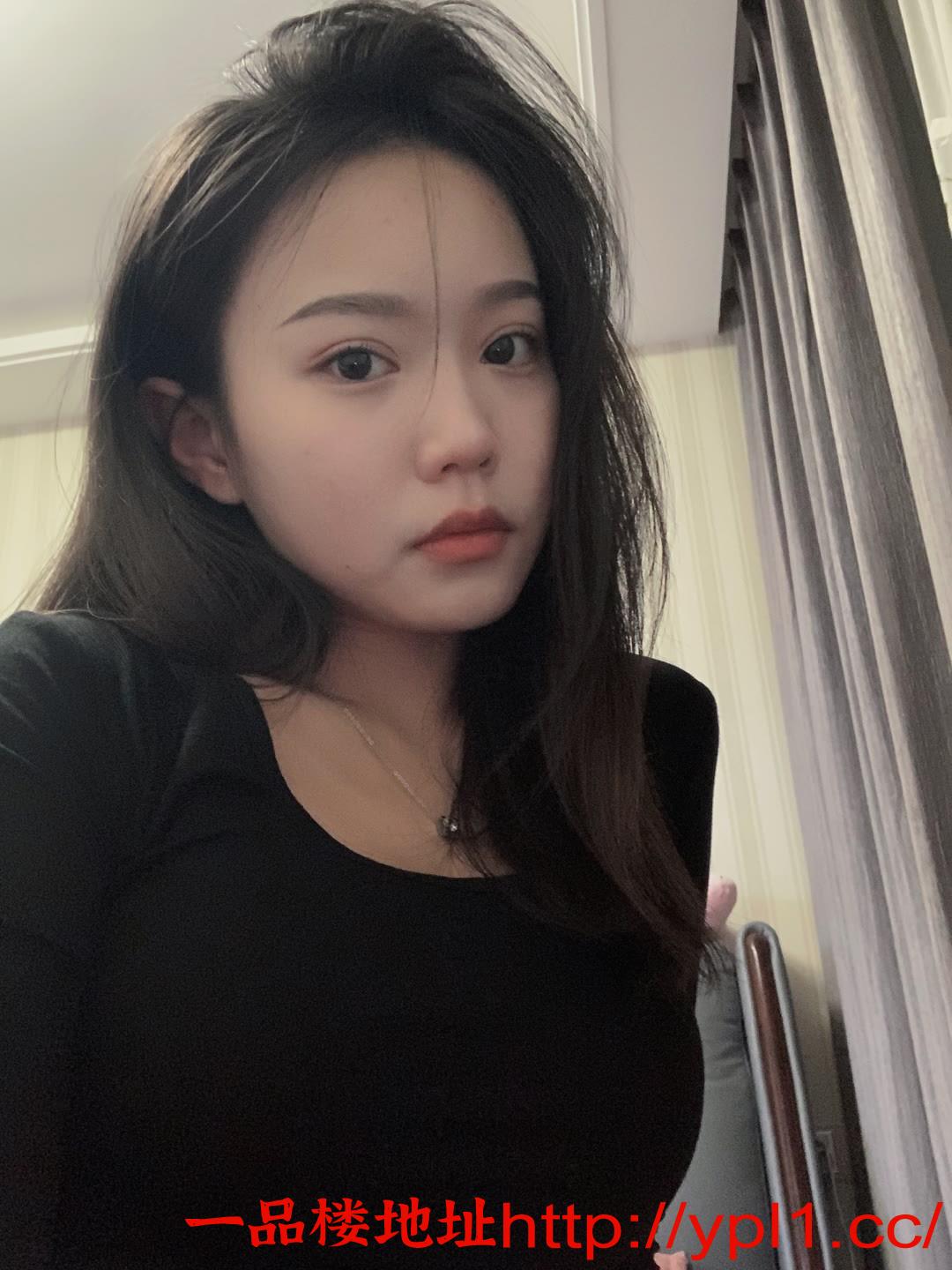 极品骚妹三点粉听话活好