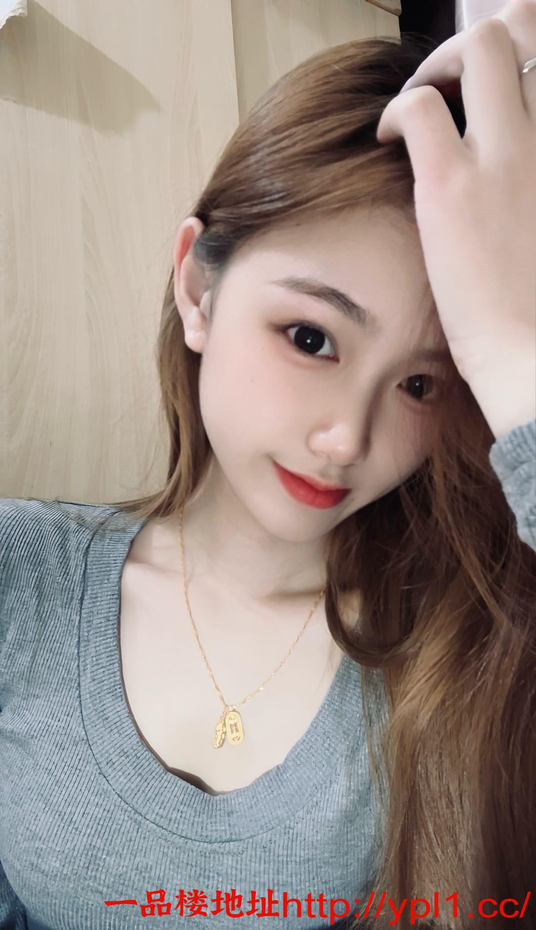 天生炮架子的服务系小浪妹