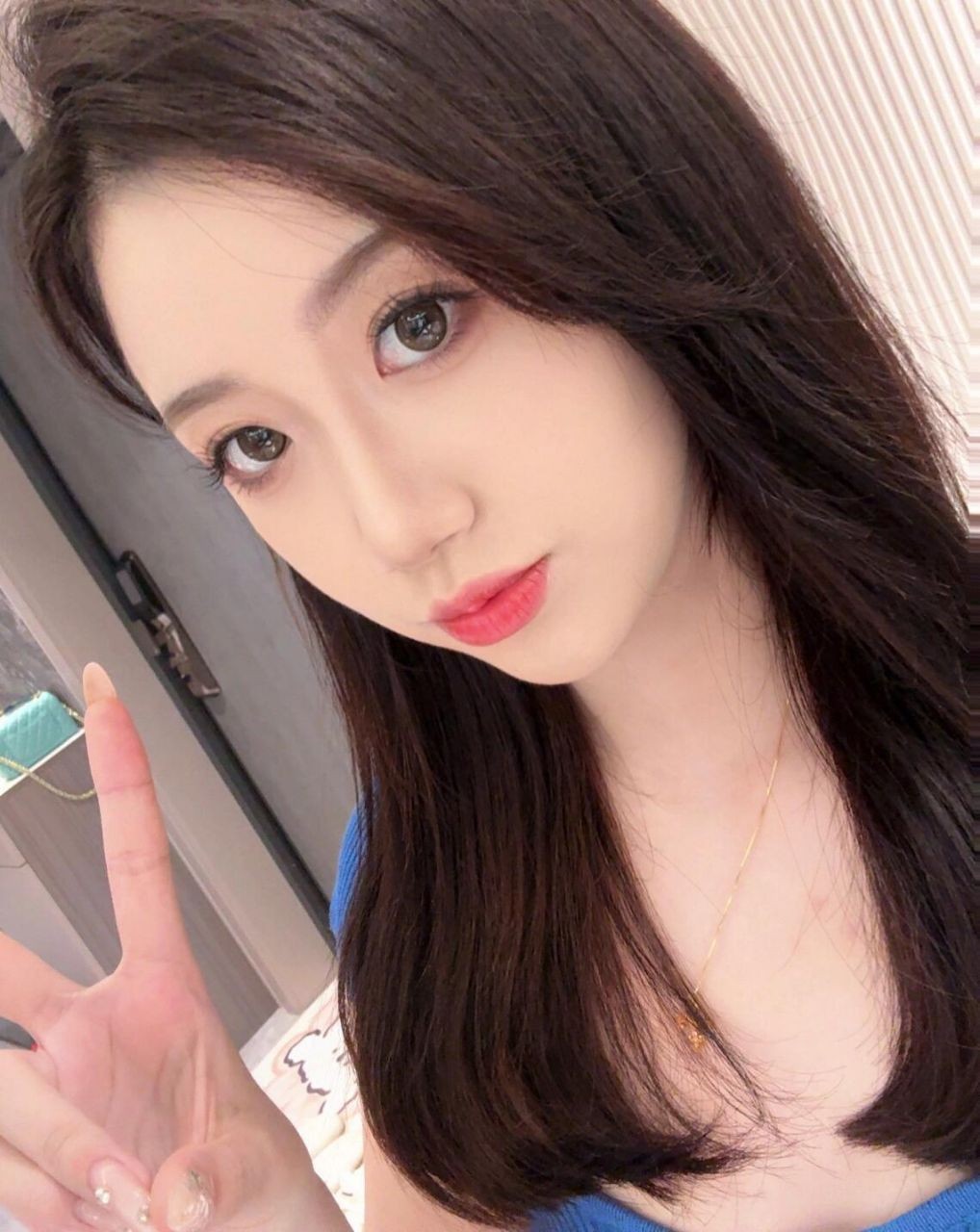 兼职御姐口活一绝淫骚妹