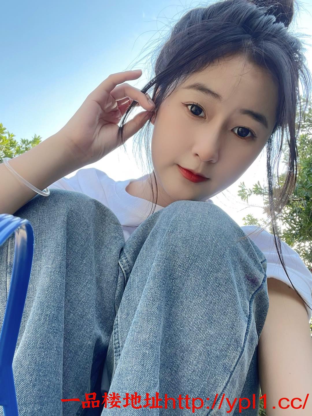 甜妹子性格温柔三点粉