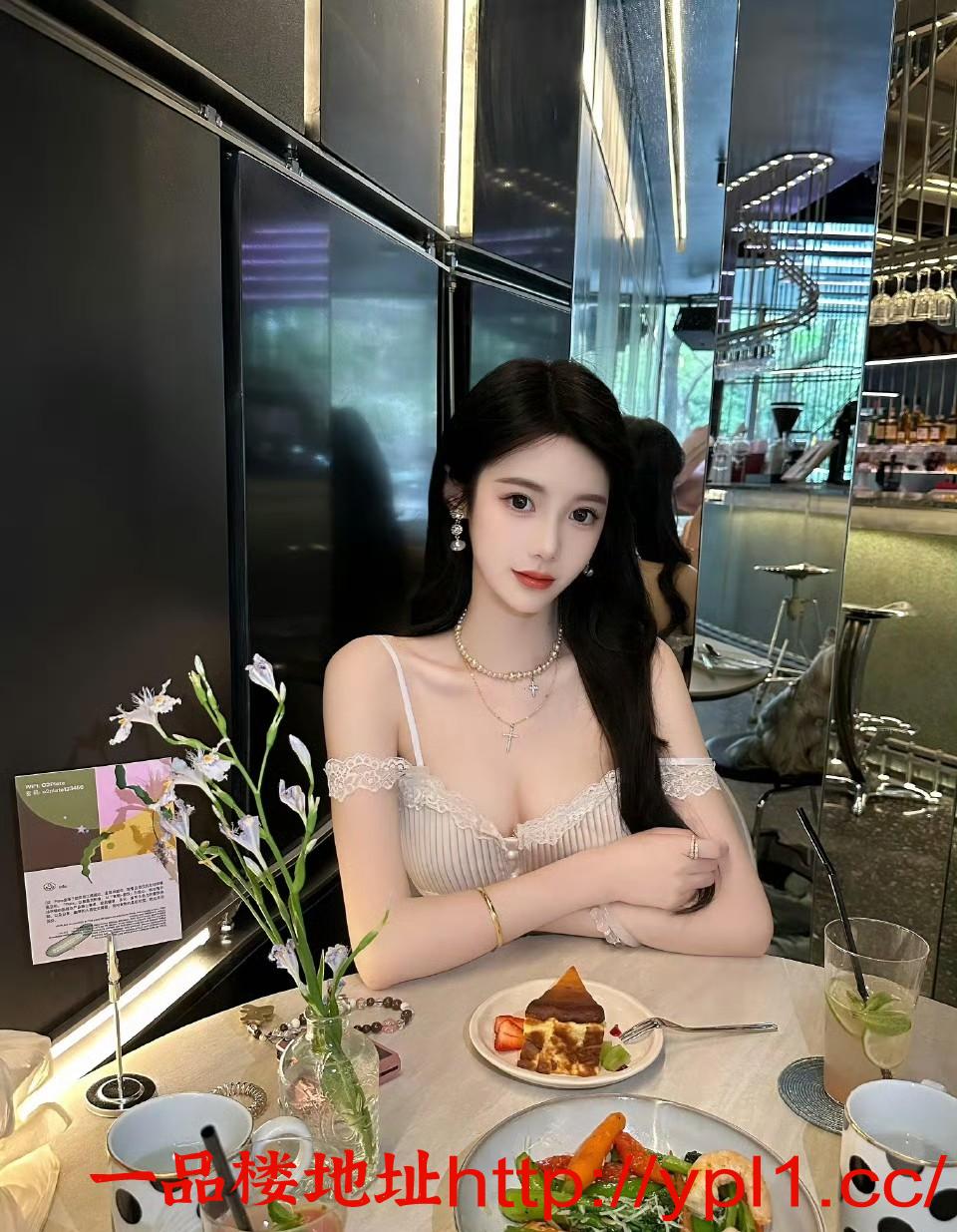 粉嫩鲍鱼淫水多妹妹(可外出)