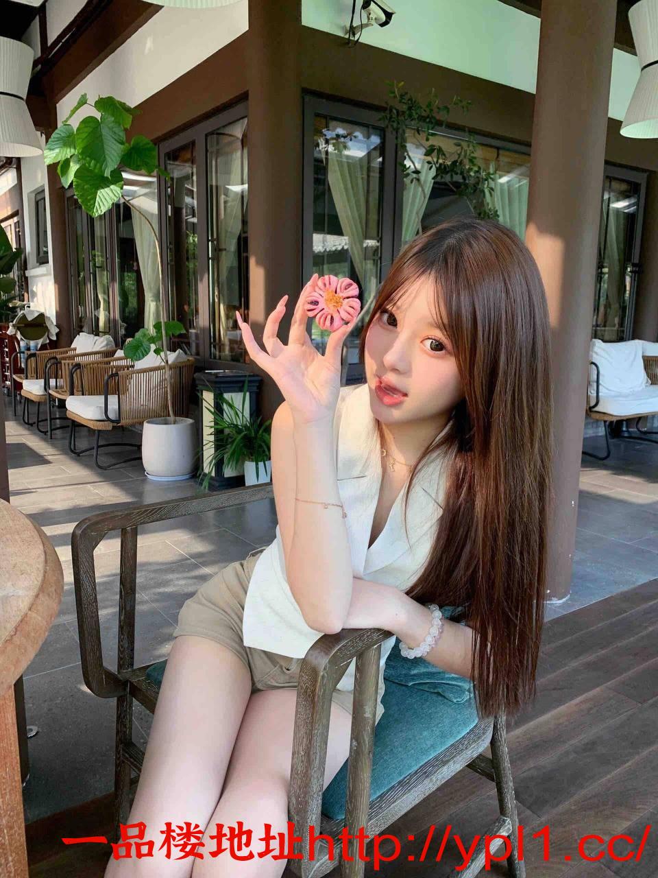 陕西学生妹粉逼大白兔过来这边下来兼职已认证