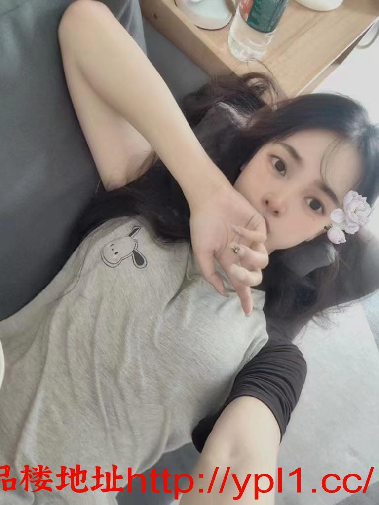 长发柔儿穴紧易高潮