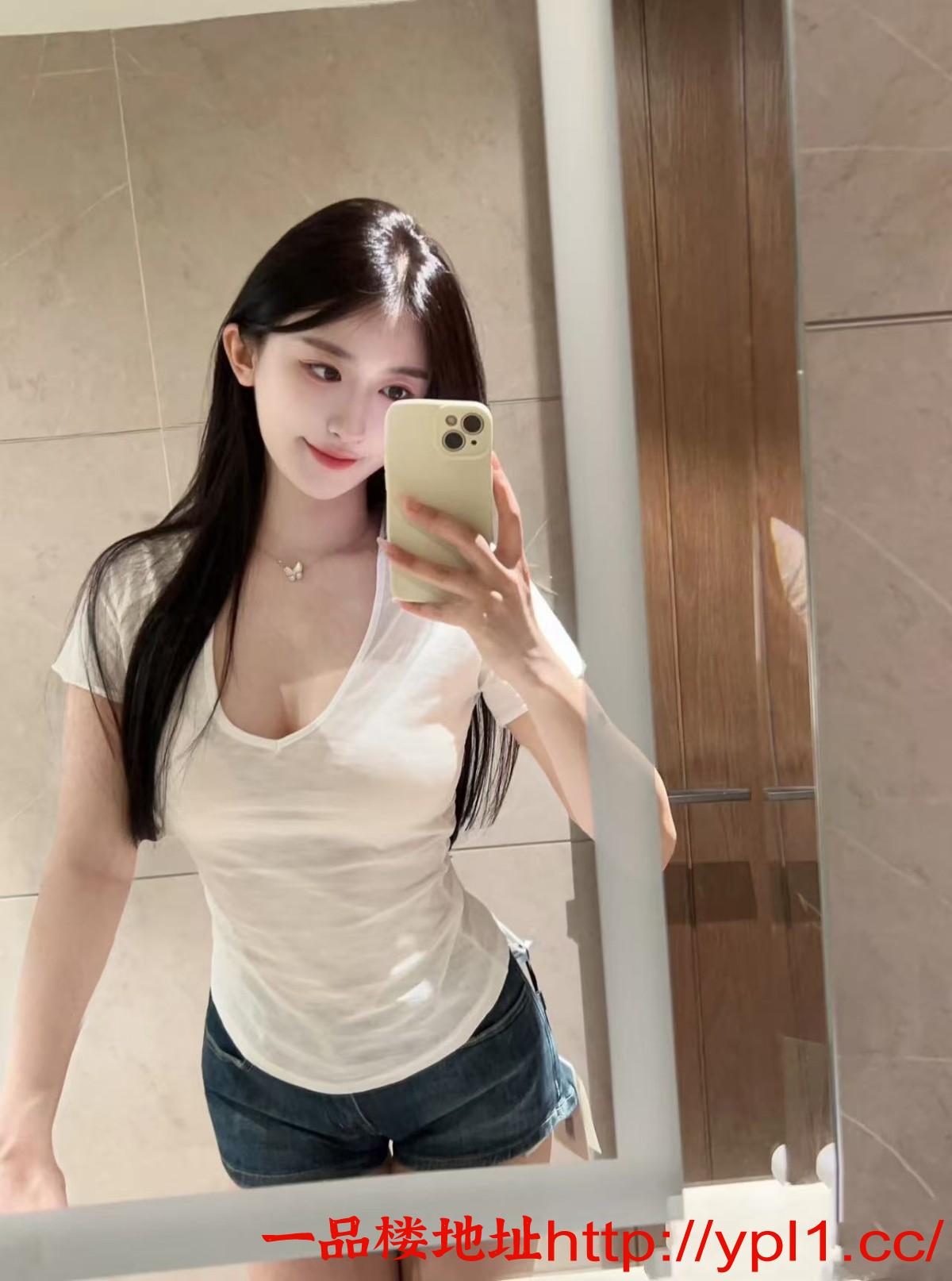 性感粉嫩小淫逼