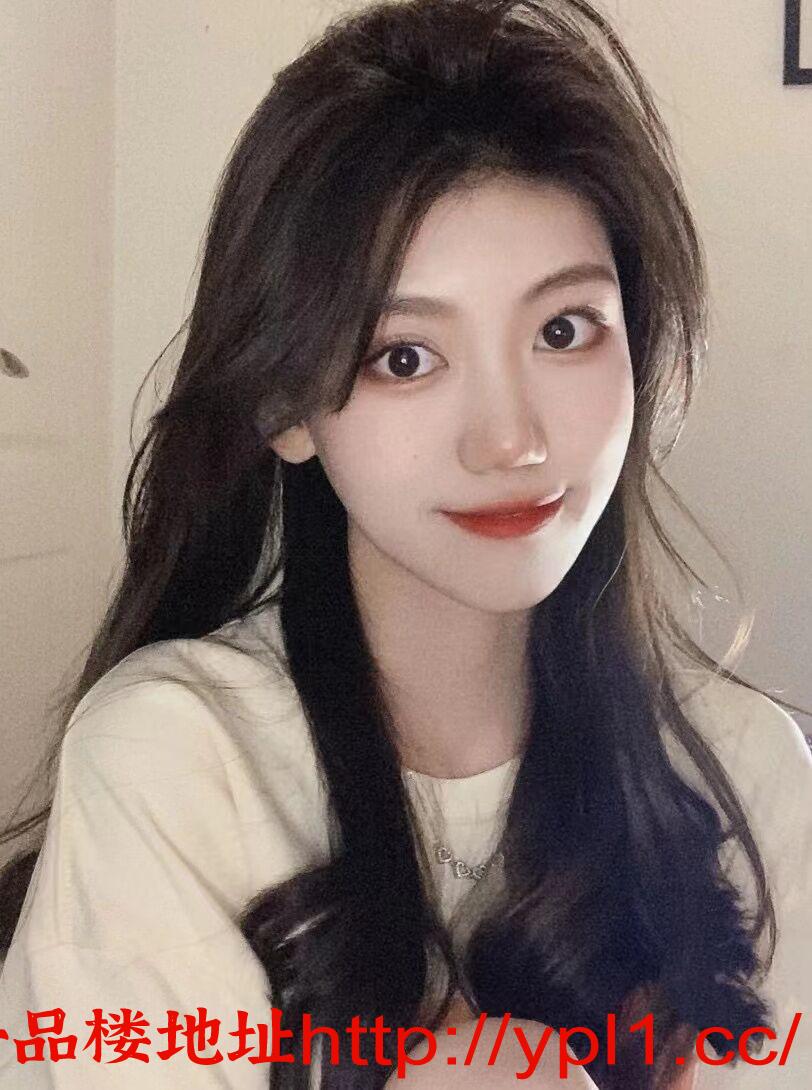 性感兼职小姐姐，人美逼紧水多多