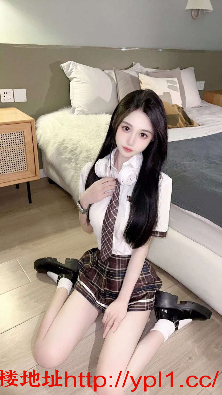 刚下海的美艳大胸妹