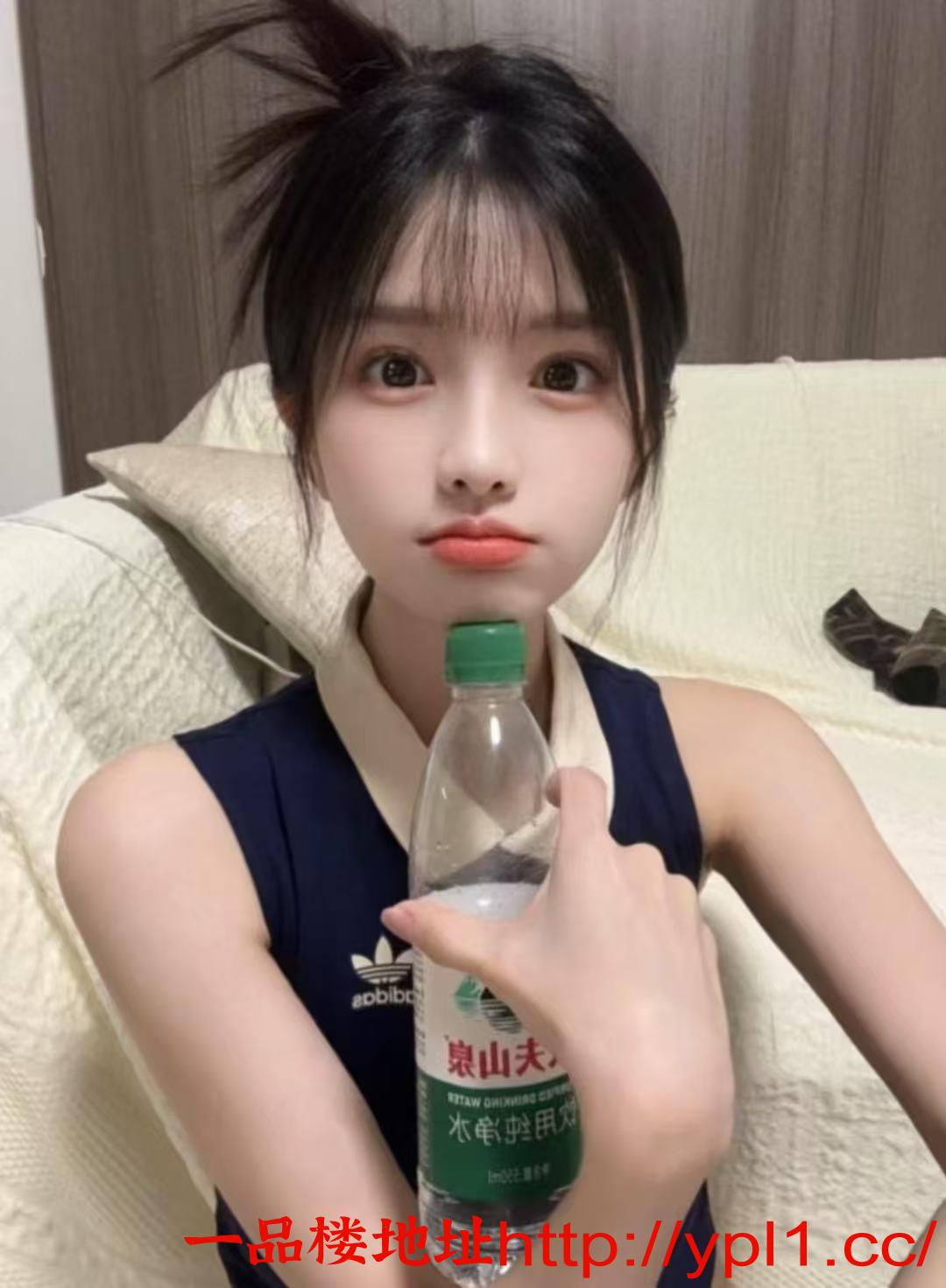 北京高颜值尤物逼紧胸嫩易高潮