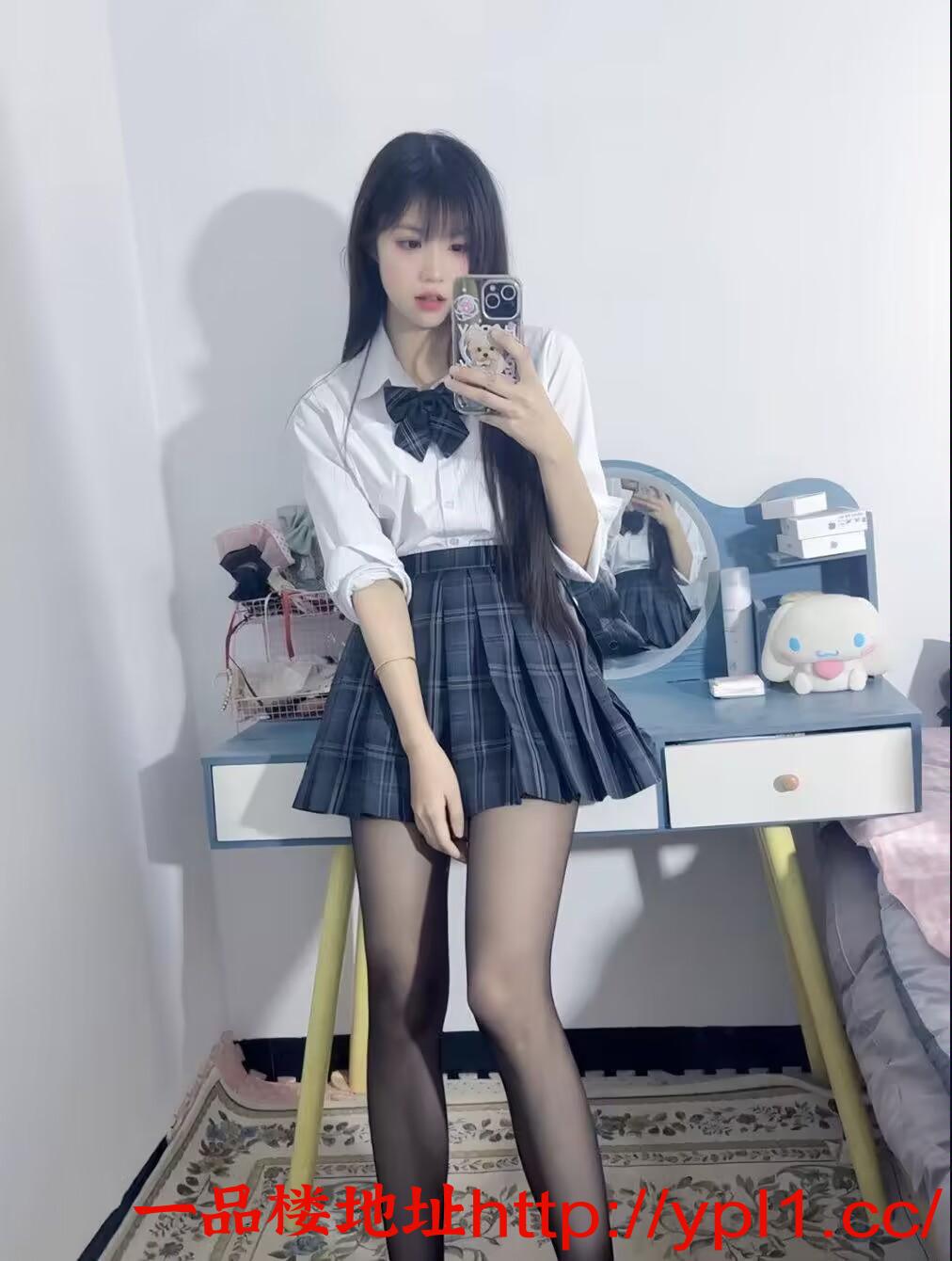 外表清纯内心淫荡的榨汁机登场