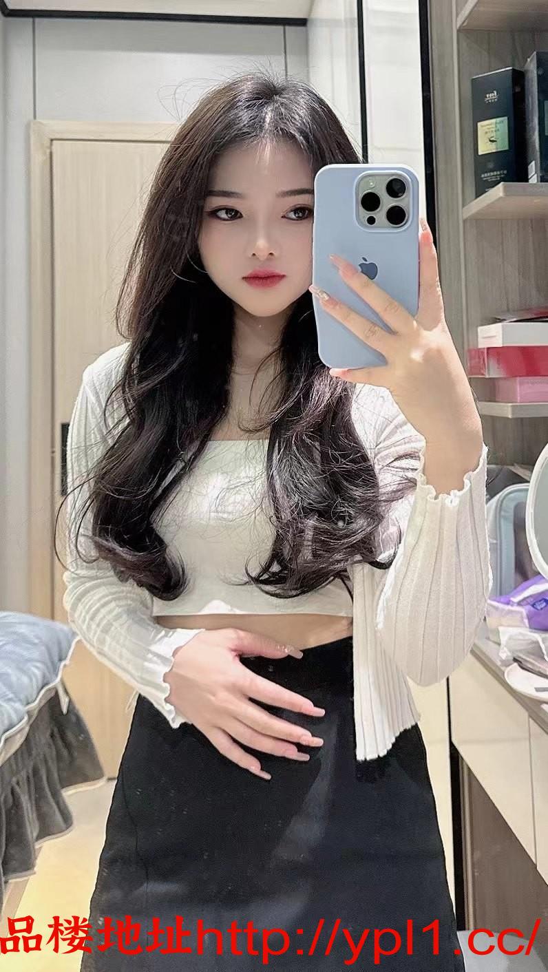 极品身材有韵味的老师