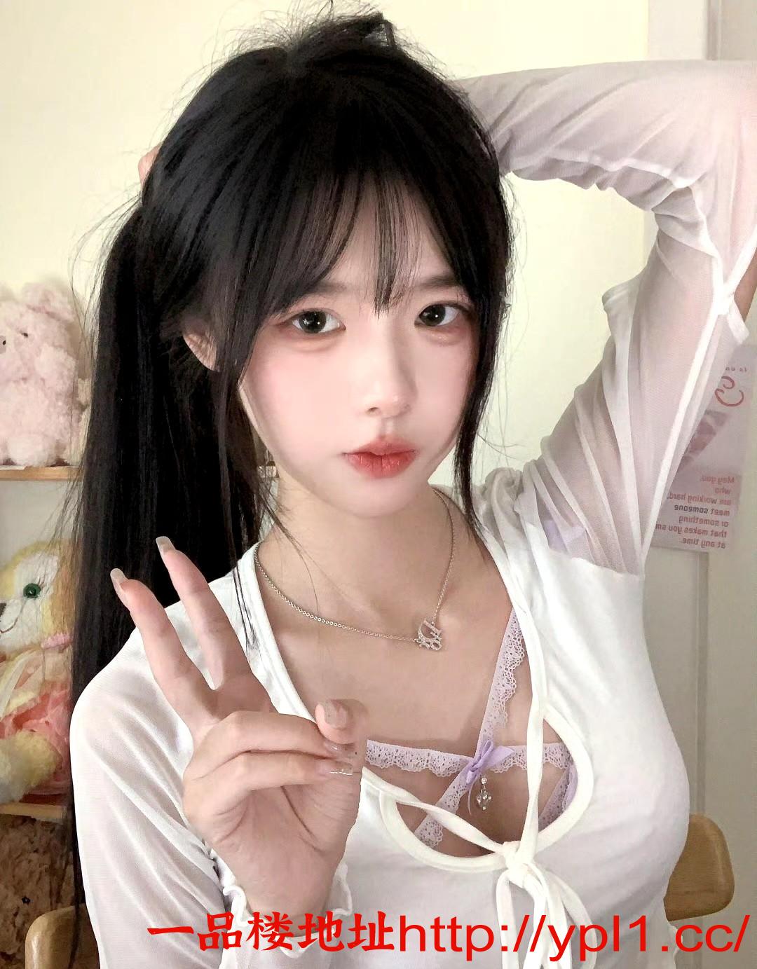 清纯大胸可潮喷嫩妹