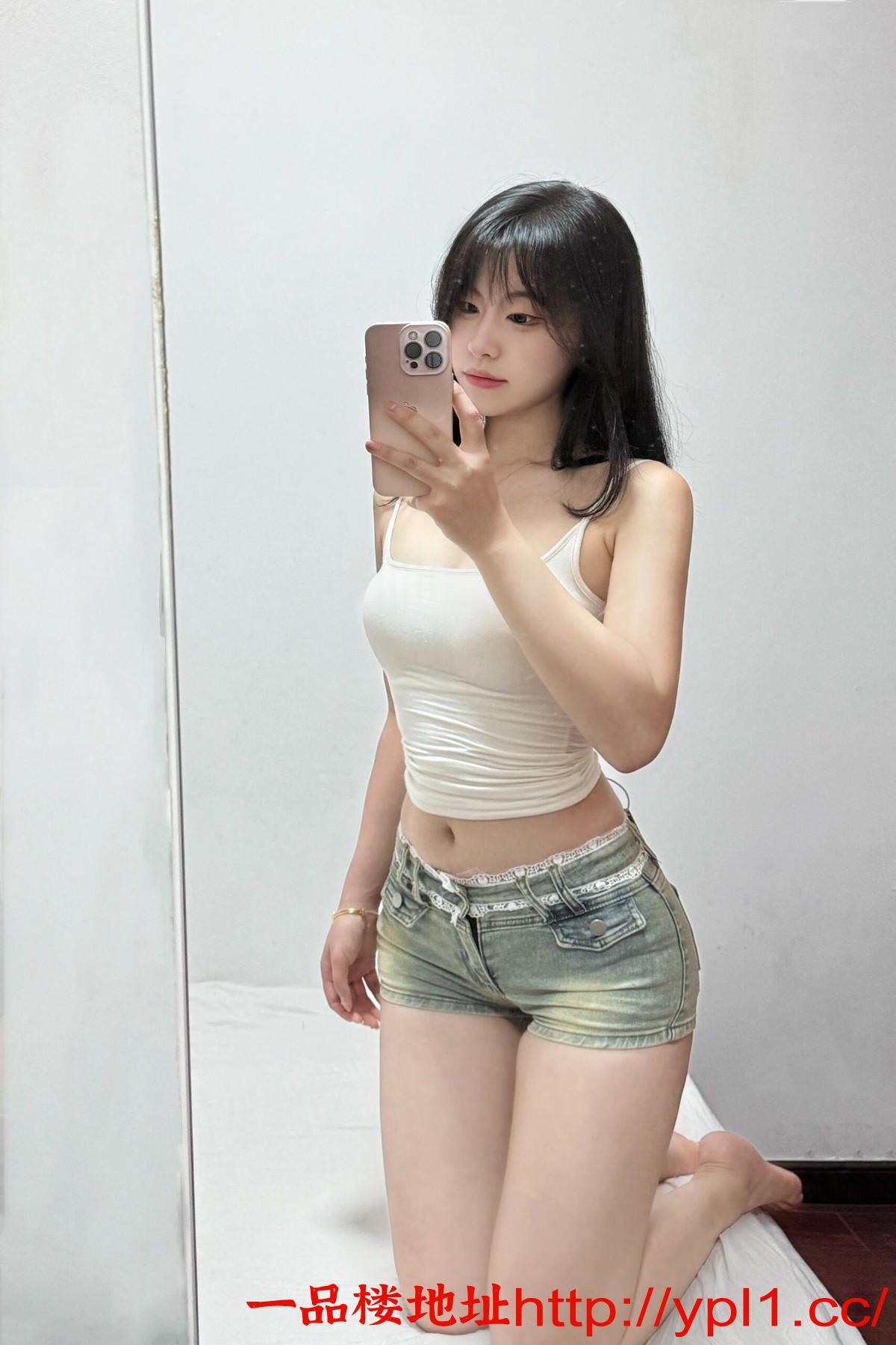 极品身材骚货小娜服务到位