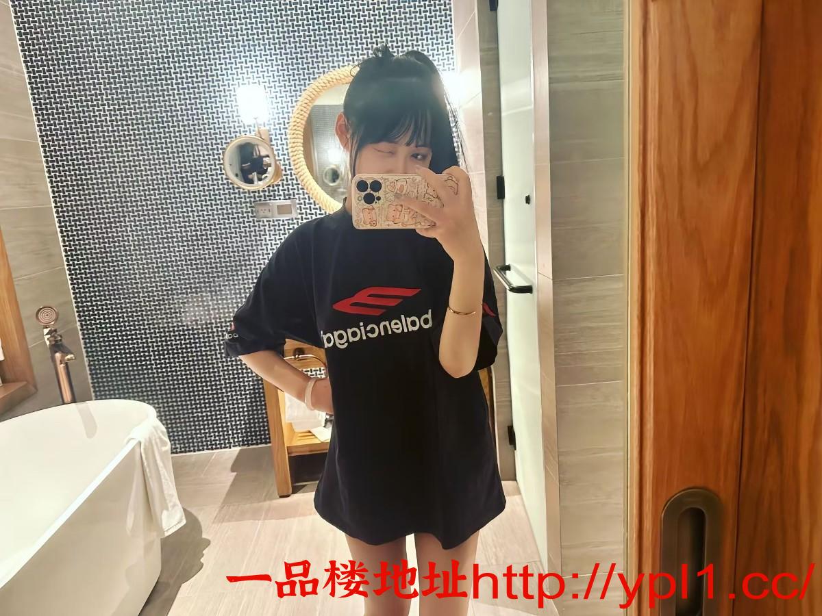 兼职清纯少女初恋味道三点粉嫩下面很紧致