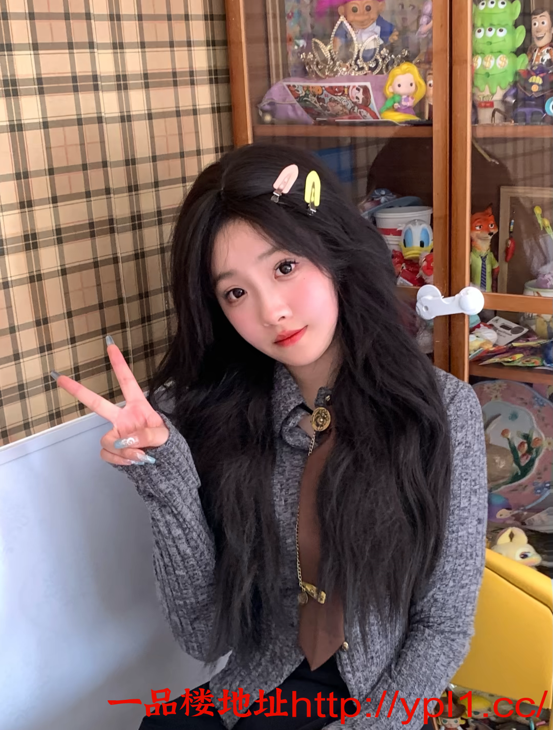 高校学生妹初下海兼职