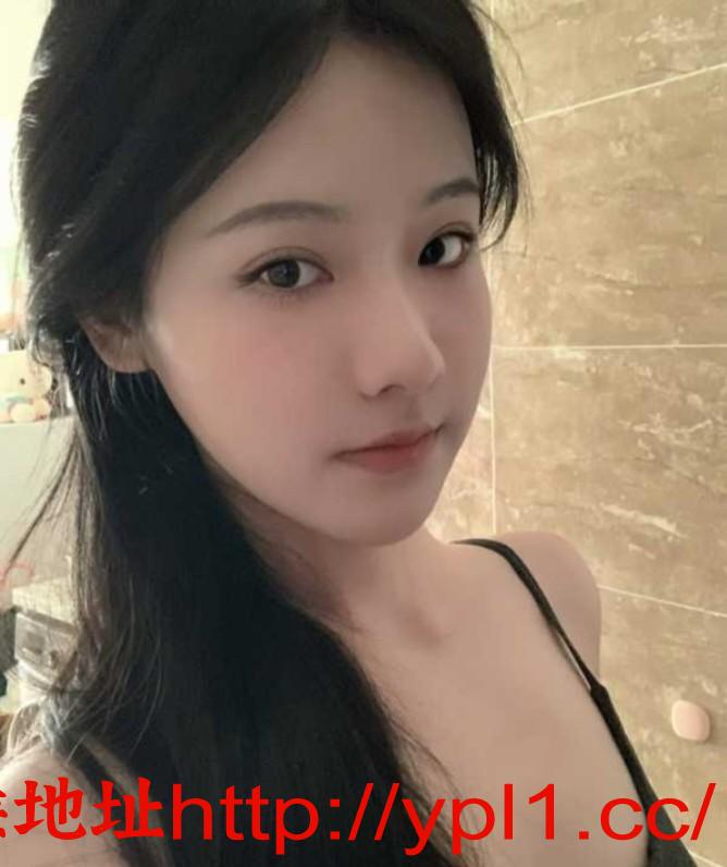 美艳少妇后入式抽插