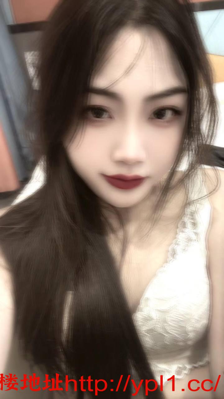 区兼职丰满御姐黑丝诱惑