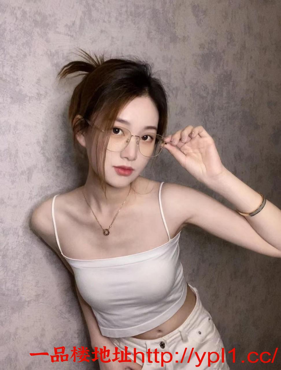 热情奔放的小骚货