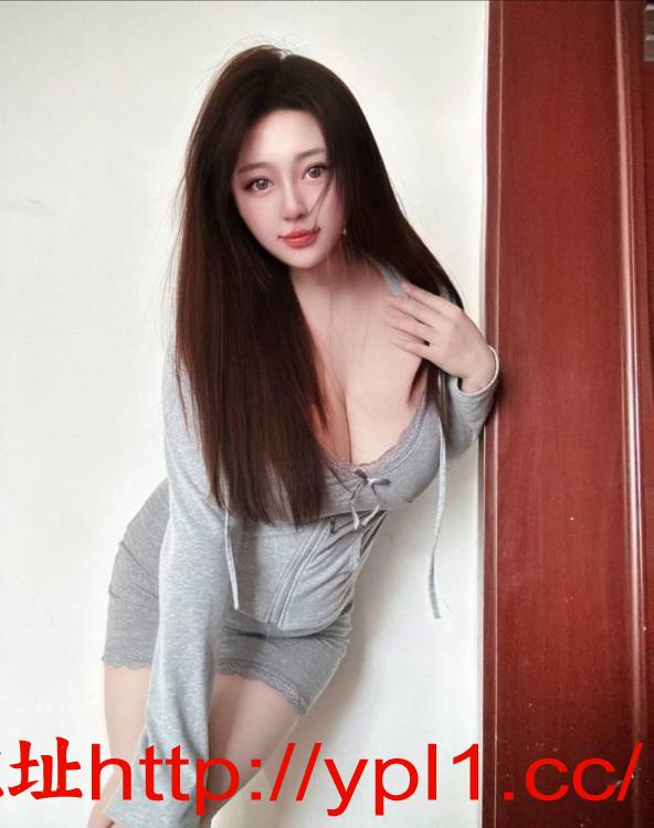 龙岗-性感大奶翘臀极品美女