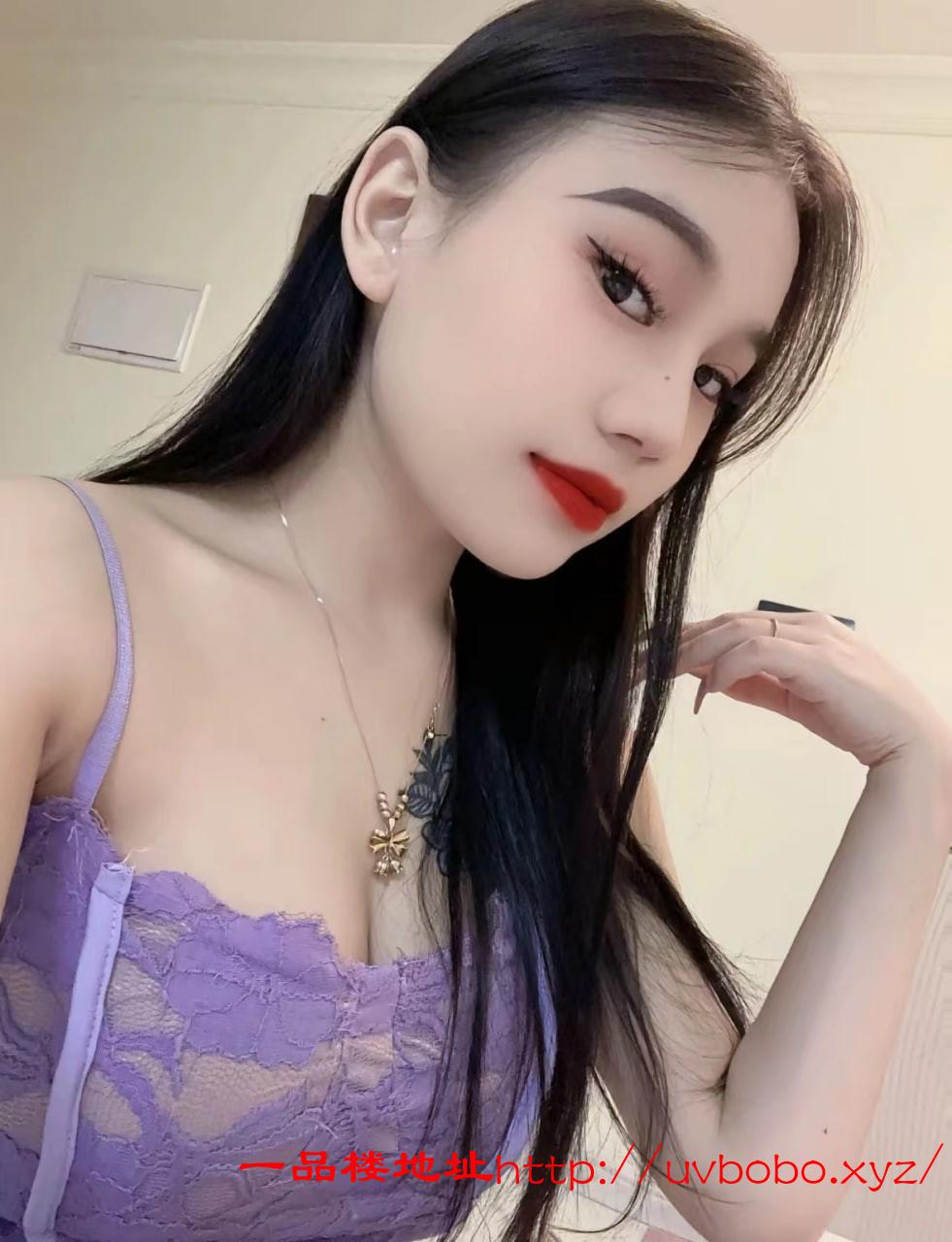 身体超软的瑜伽嫩妹