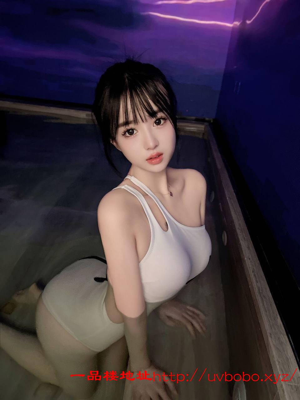 学生妹兼职声音很甜约后很满意