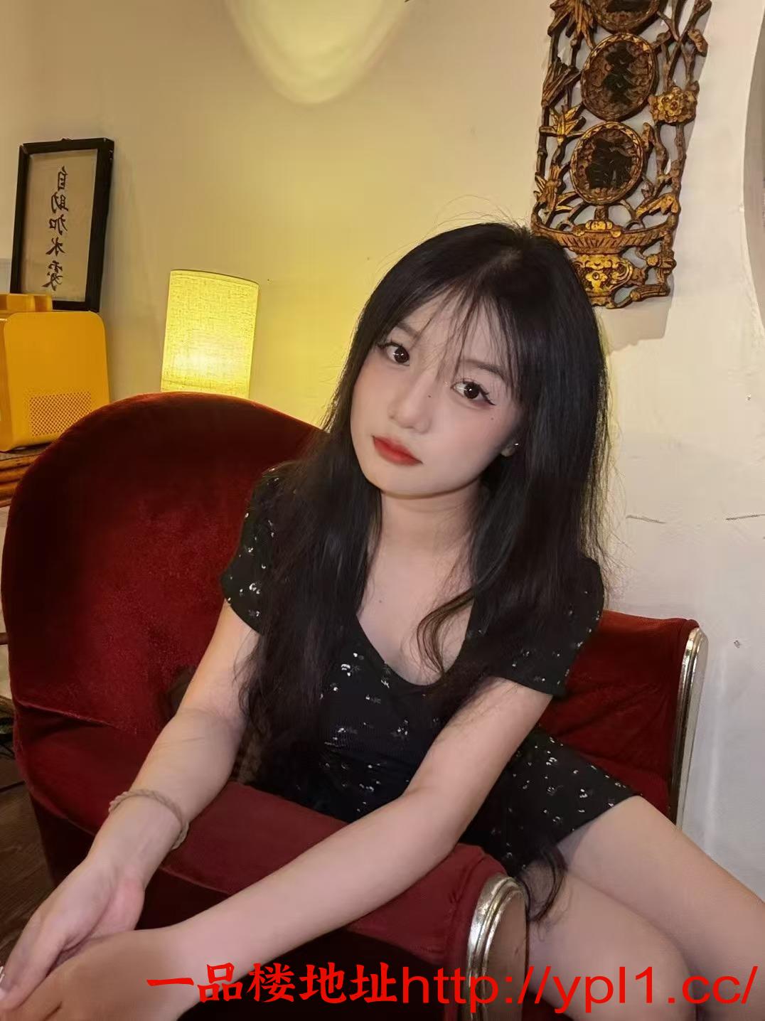 市年轻漂亮小姐姐