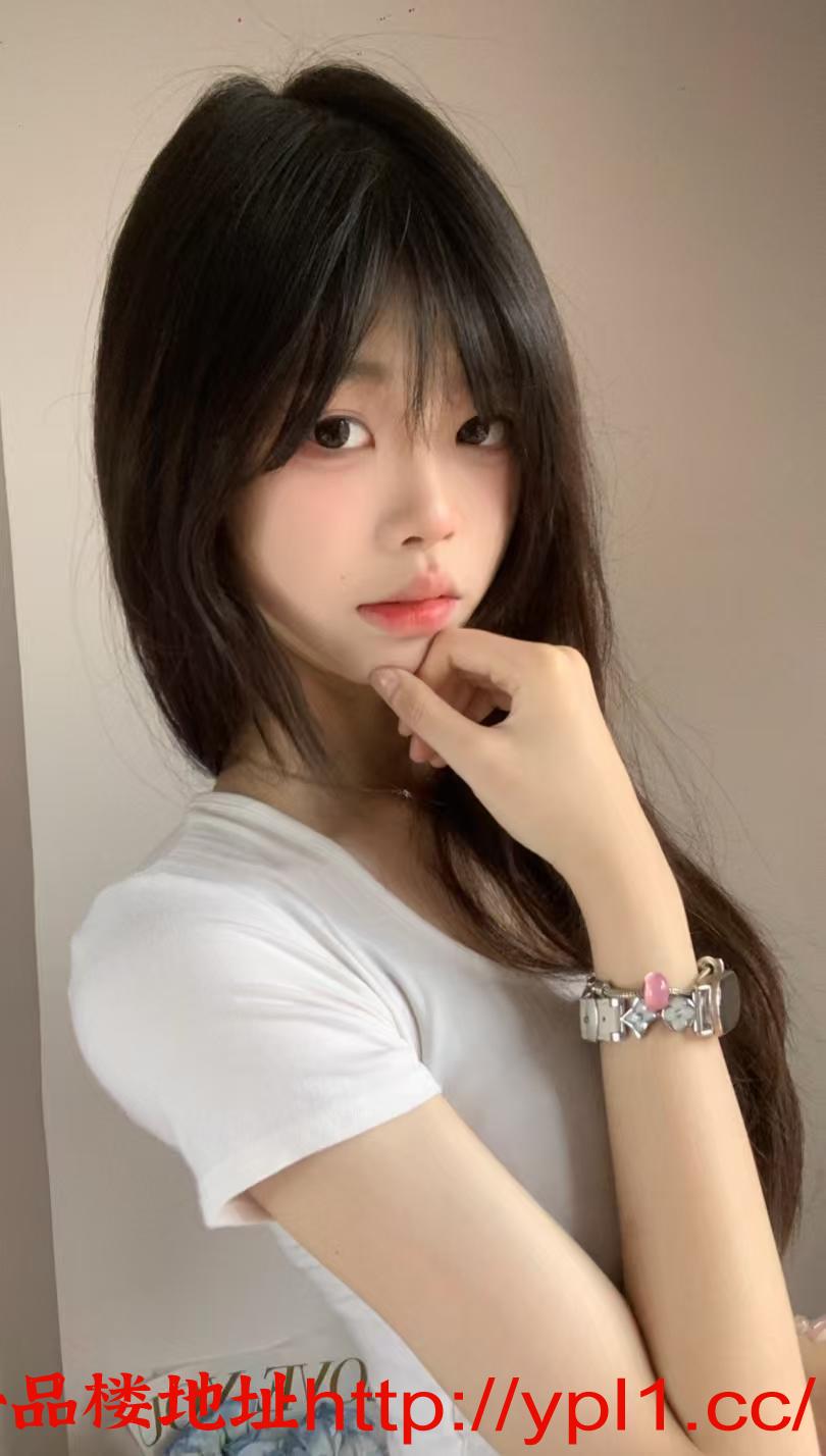 高颜值粉嫩逼紧水多兼职的清纯白虎妹