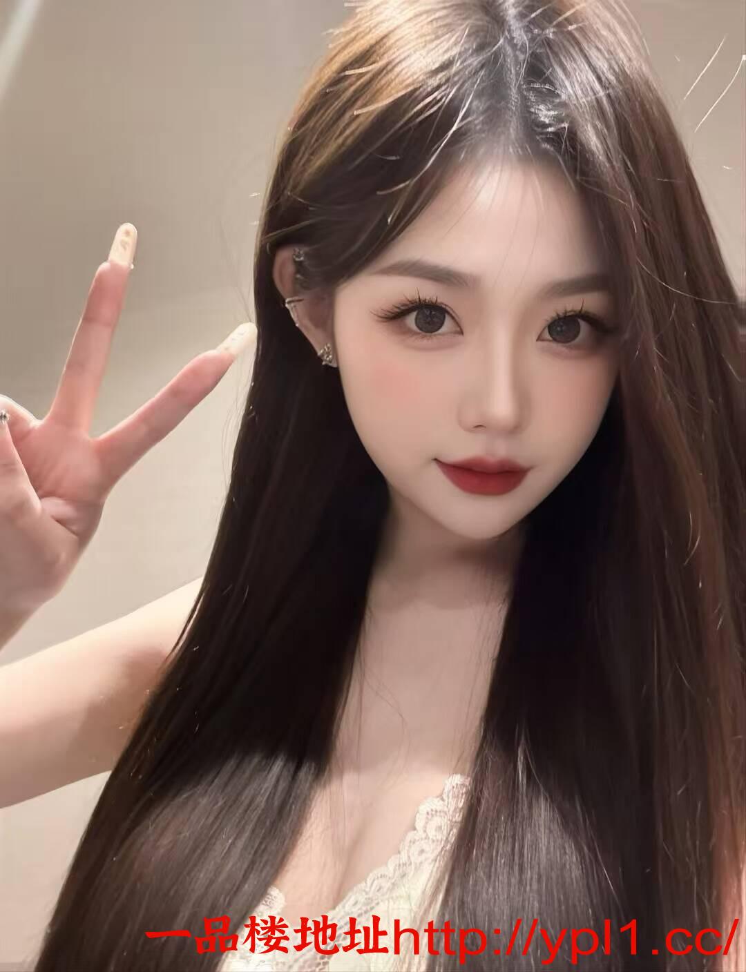 大胸B粉水多嫩妹