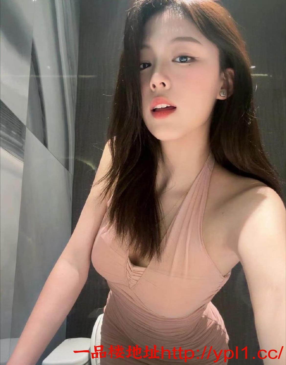 反差包臀白虎少妇可情趣装