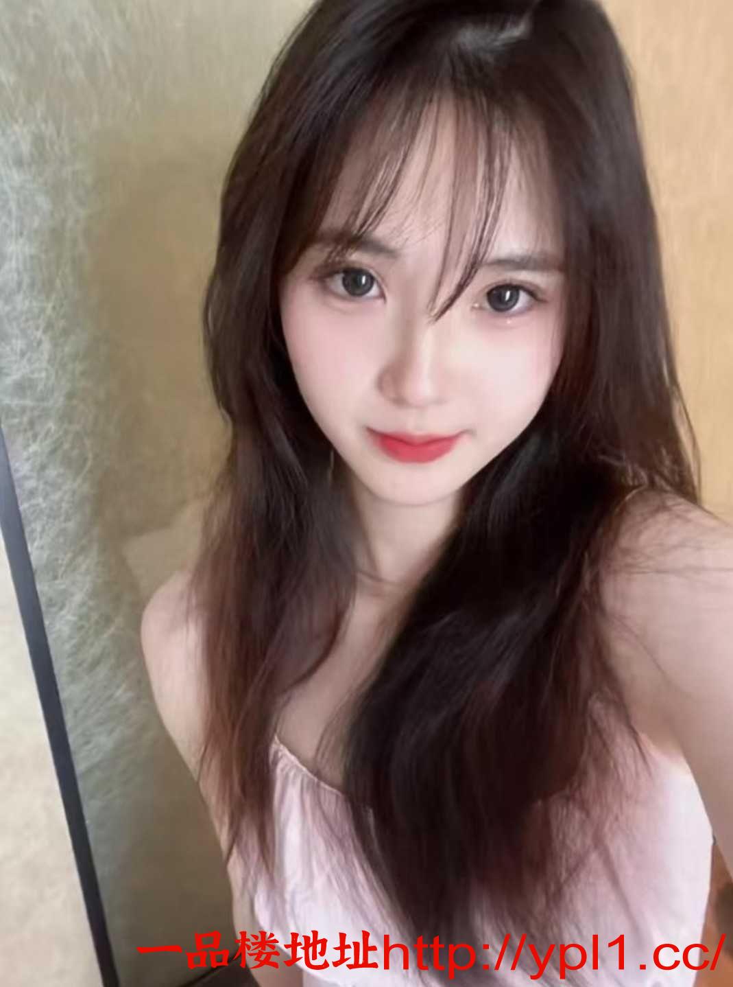 艺校兼职妹子粉嫩大胸水多易喷叫床超赞