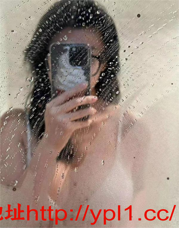 丰满大波冰淇淋