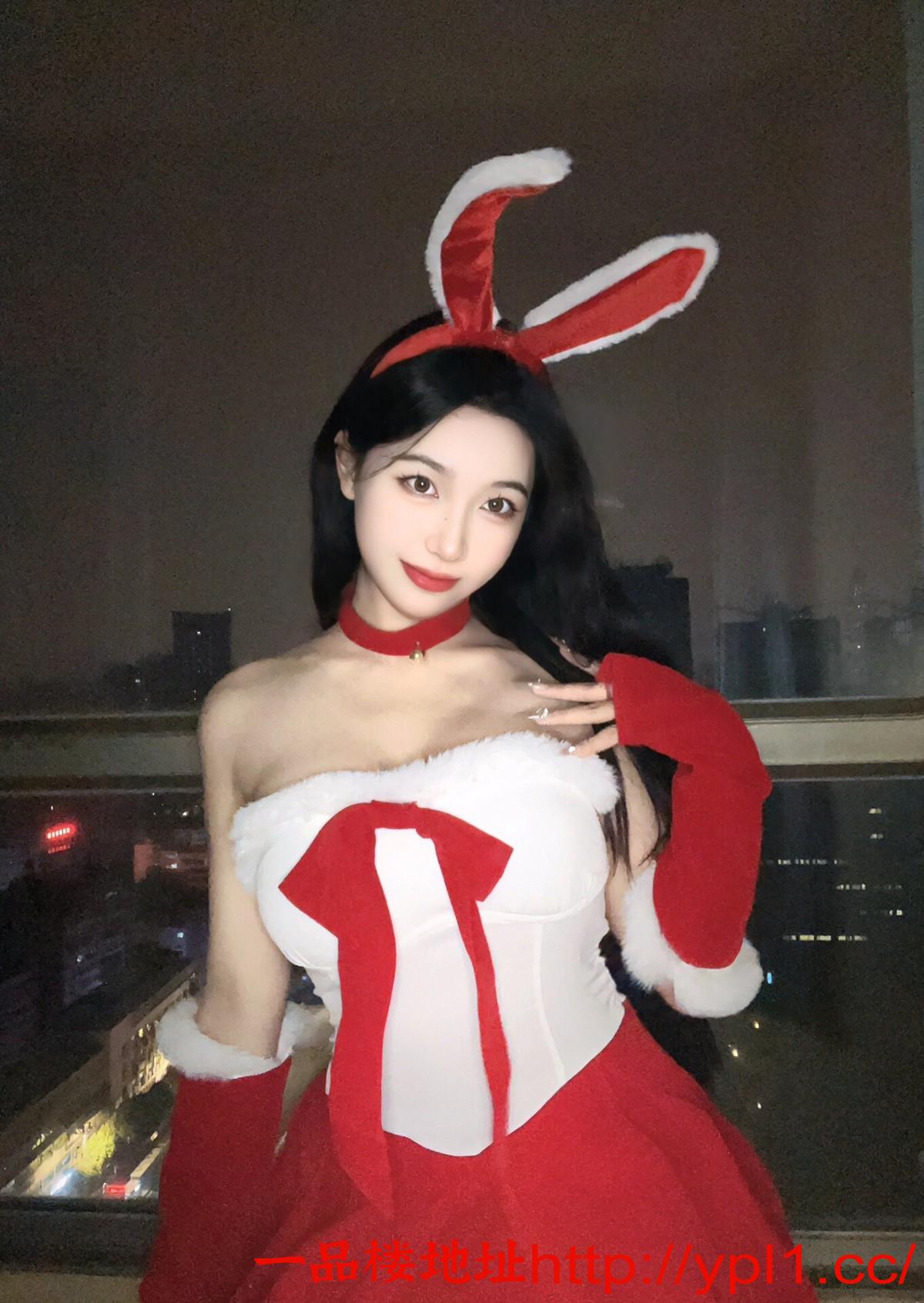 韵味黑丝美腿尤物