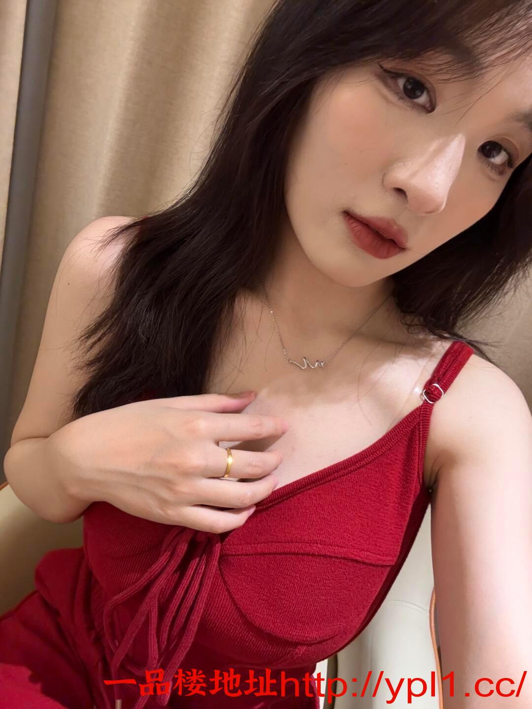 年轻漂亮的小姐姐 B紧多汁 容易出水