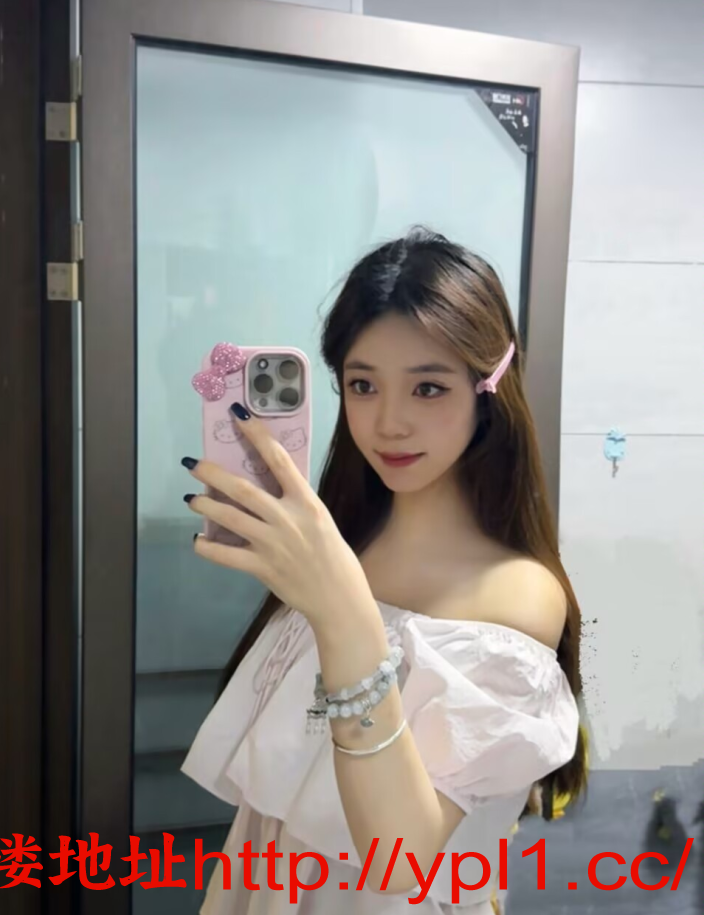 分享个20岁极品靓女鲍鱼粉嫩紧致水多透明拉丝