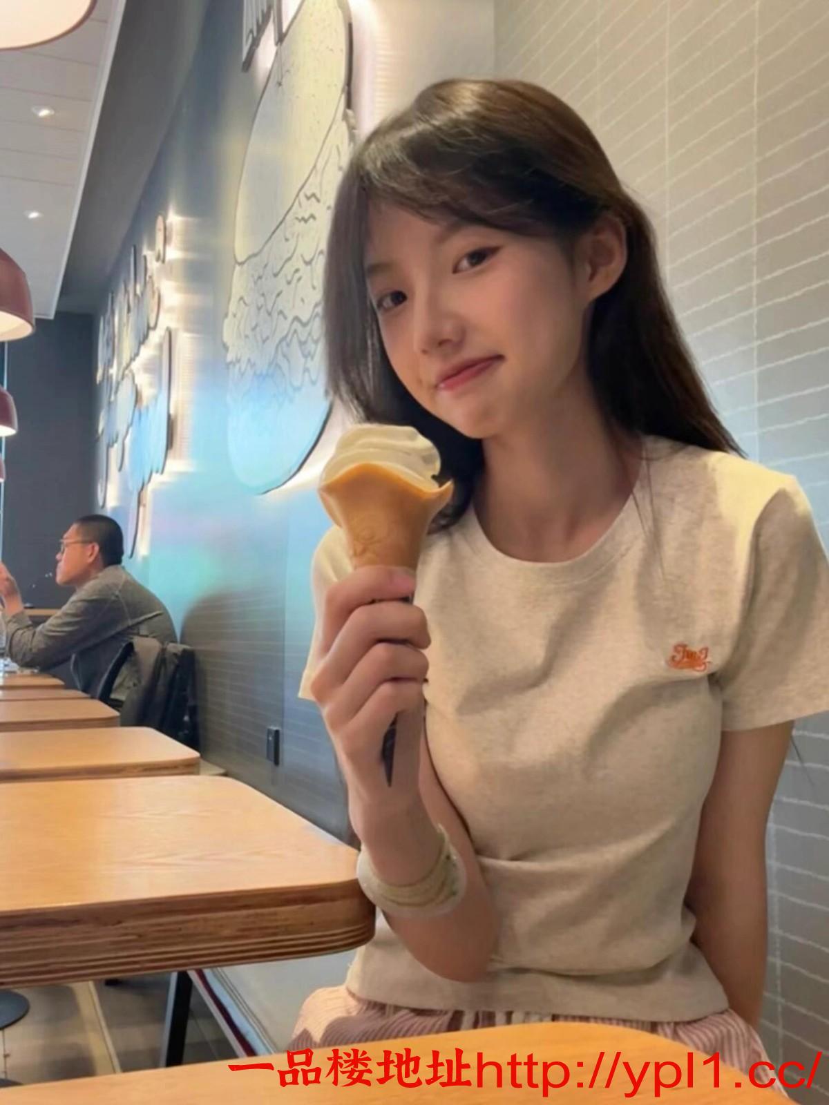 出来兼职的会潮喷的学生妹(可外出)