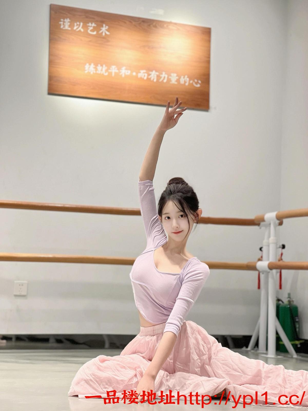 公寓极品兼职妹妹好动情