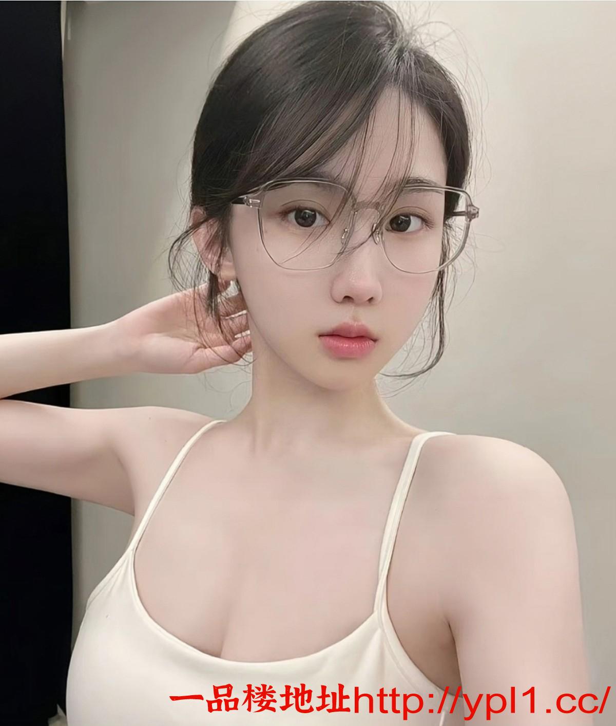 大学生短期兼职牛奶肌肤床上小妖精（个人公寓，可外出）