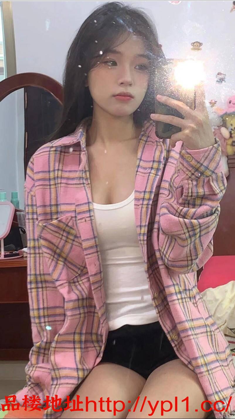 嫩妹美艳动人新鲜下海