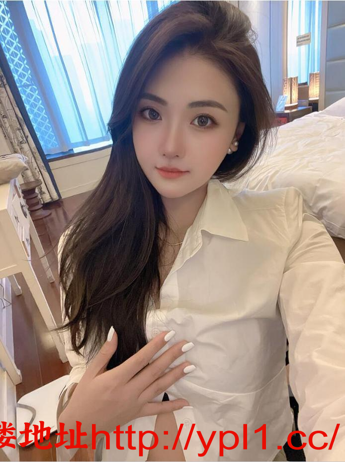 大奶紧致粉嫩小骚逼