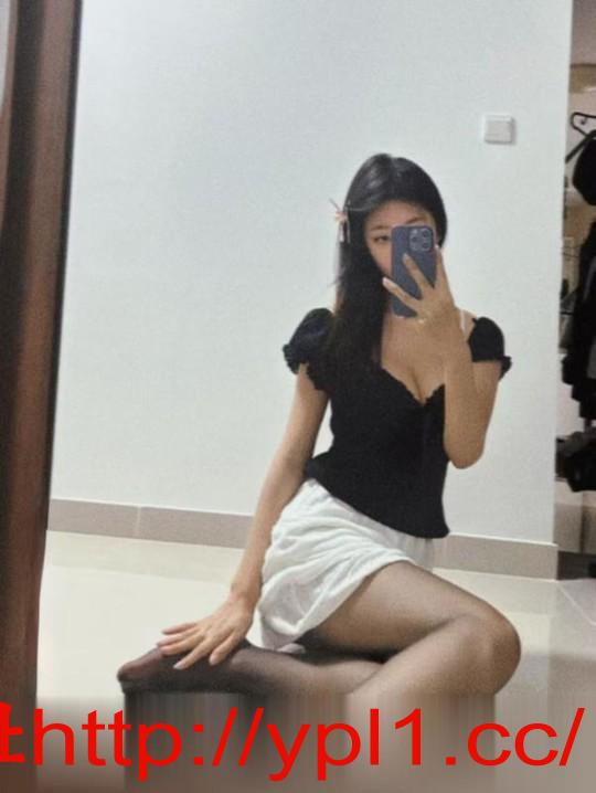 巨胸兼职淑女姐姐