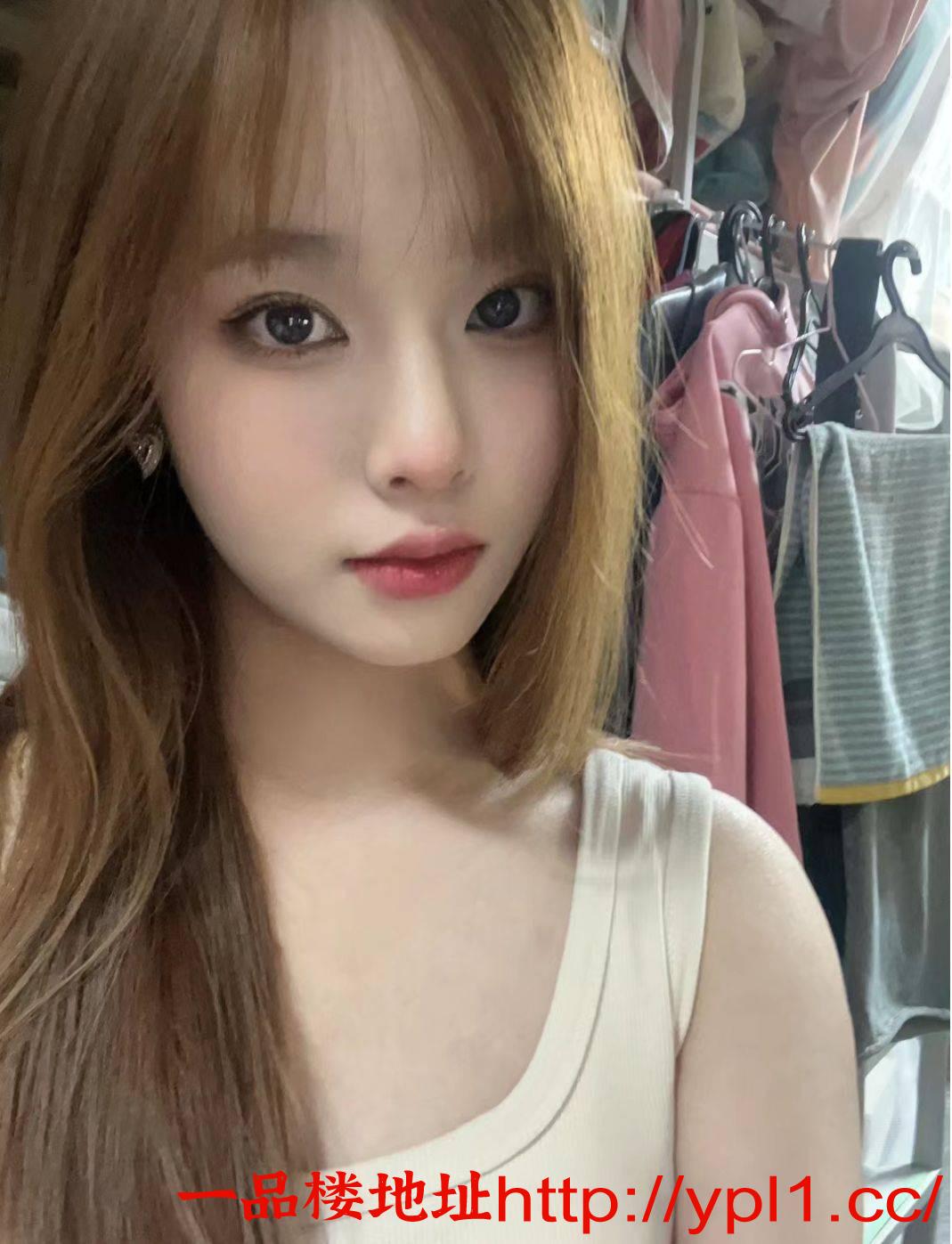 粉嫩紧凑湿润好多汁的小骚逼