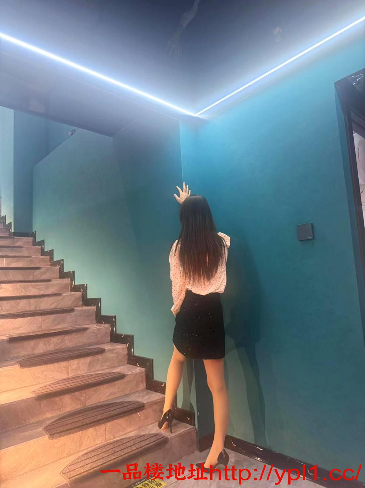 风骚性感大波妹子兼职水多易高潮 （已验真人）