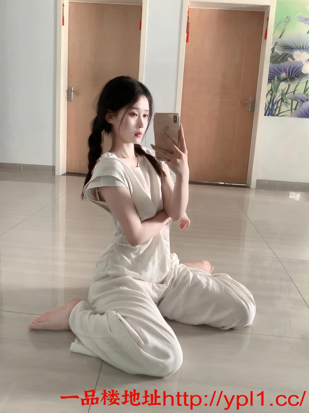 03年辣妹粉嫩紧会夹会扭姿势多（可外出）