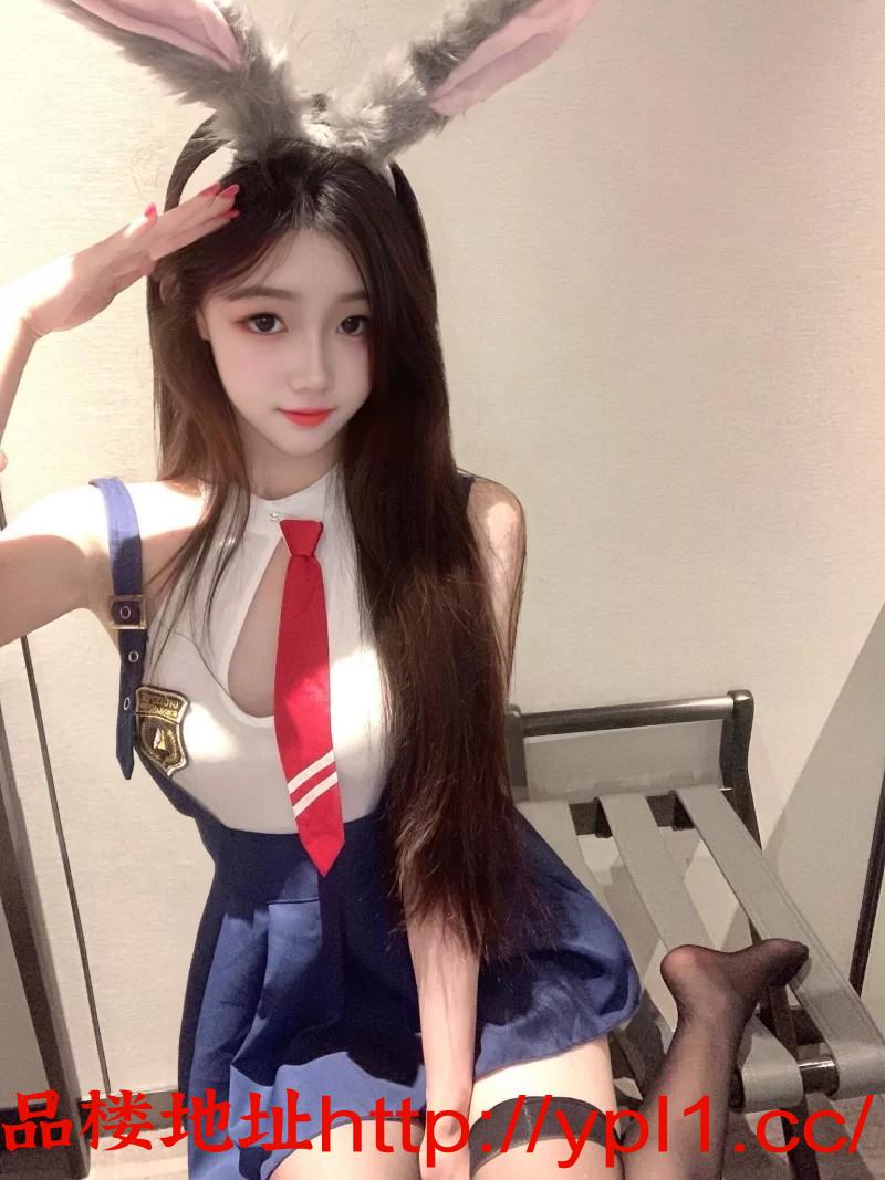 兼职jk小白兔制服诱惑