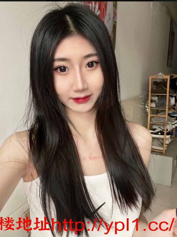 喜欢被爆操极品跑架小淫妹