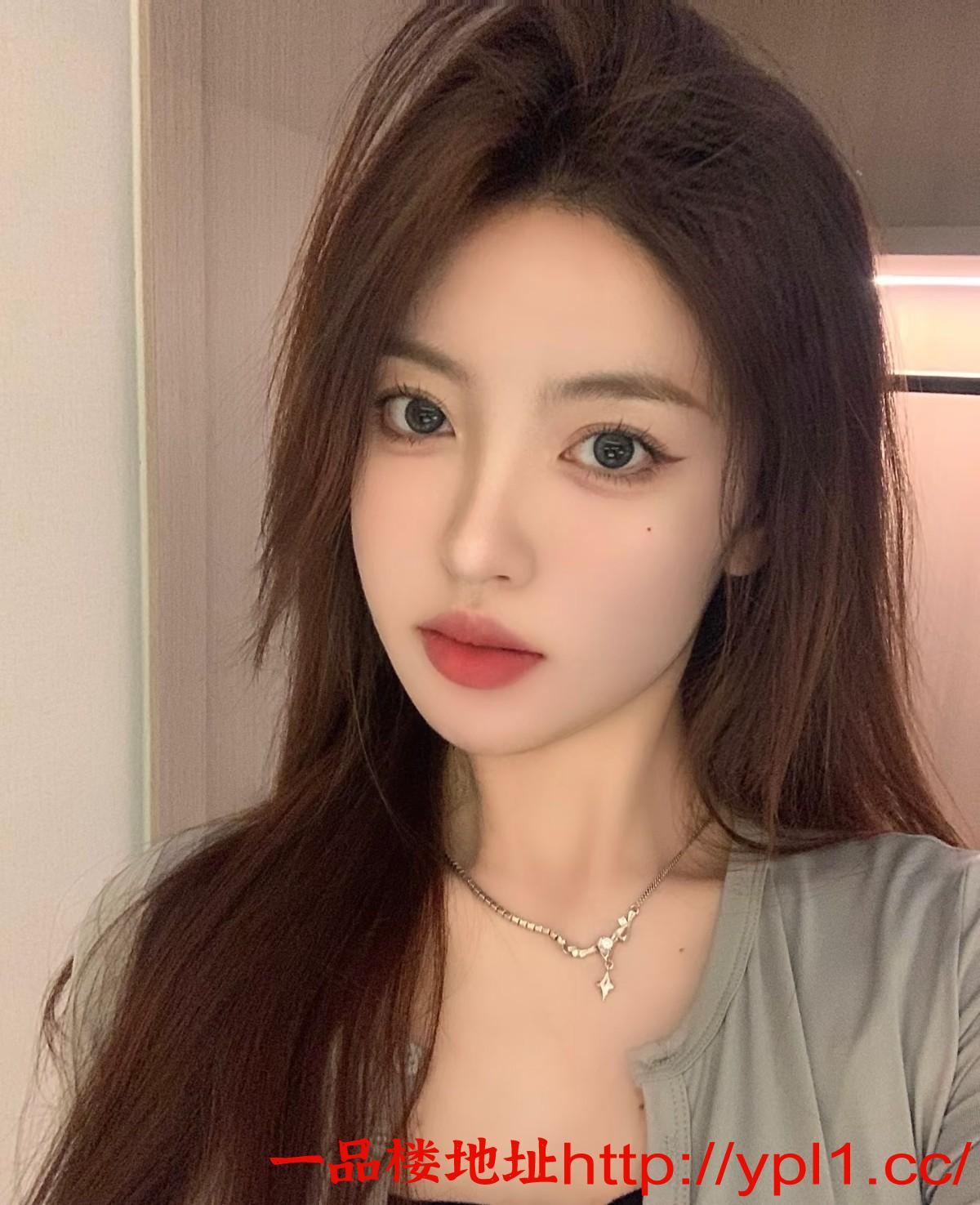 兼职学妹外围，可内射吞精，手扣逼逼